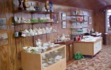 Aunty? Antiques & Collectables