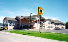 All Season? Super 8 Motel