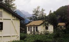 Rising Sun Motor Inn & Cottages (East Entrance)