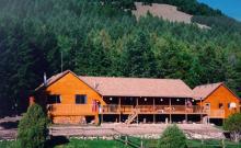 Broken Arrow Lodge & Outfitters
