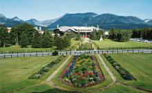 Glacier Park Lodge & Golf Resort
