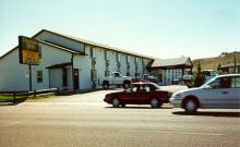Crossroads Inn
