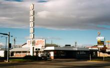 Ski's Western Motel