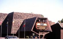 War Bonnet Inn