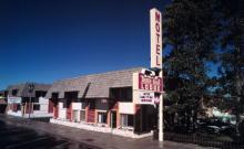 Three Bear Lodge and Restaurant